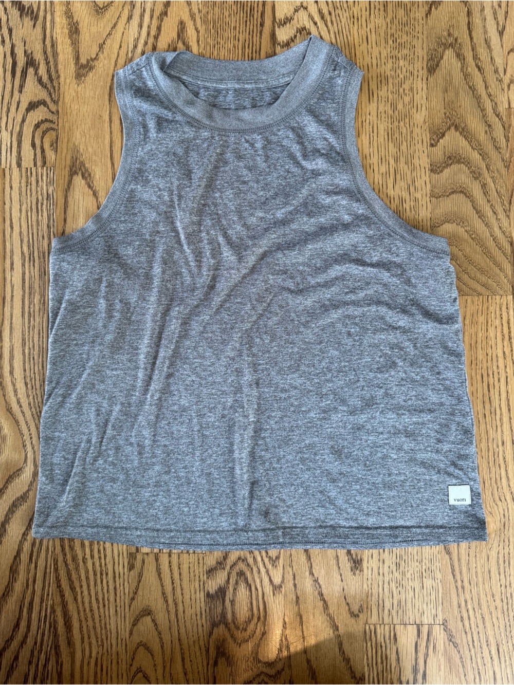 Vuori Cropped Athletic Tank